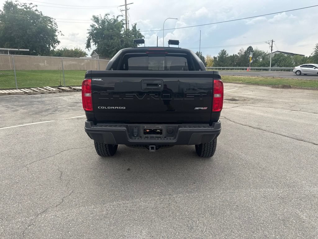 Used 2022 Chevrolet Colorado ZR2 w/ ZR2 Midnight Special Edition AWD/4WD image 9