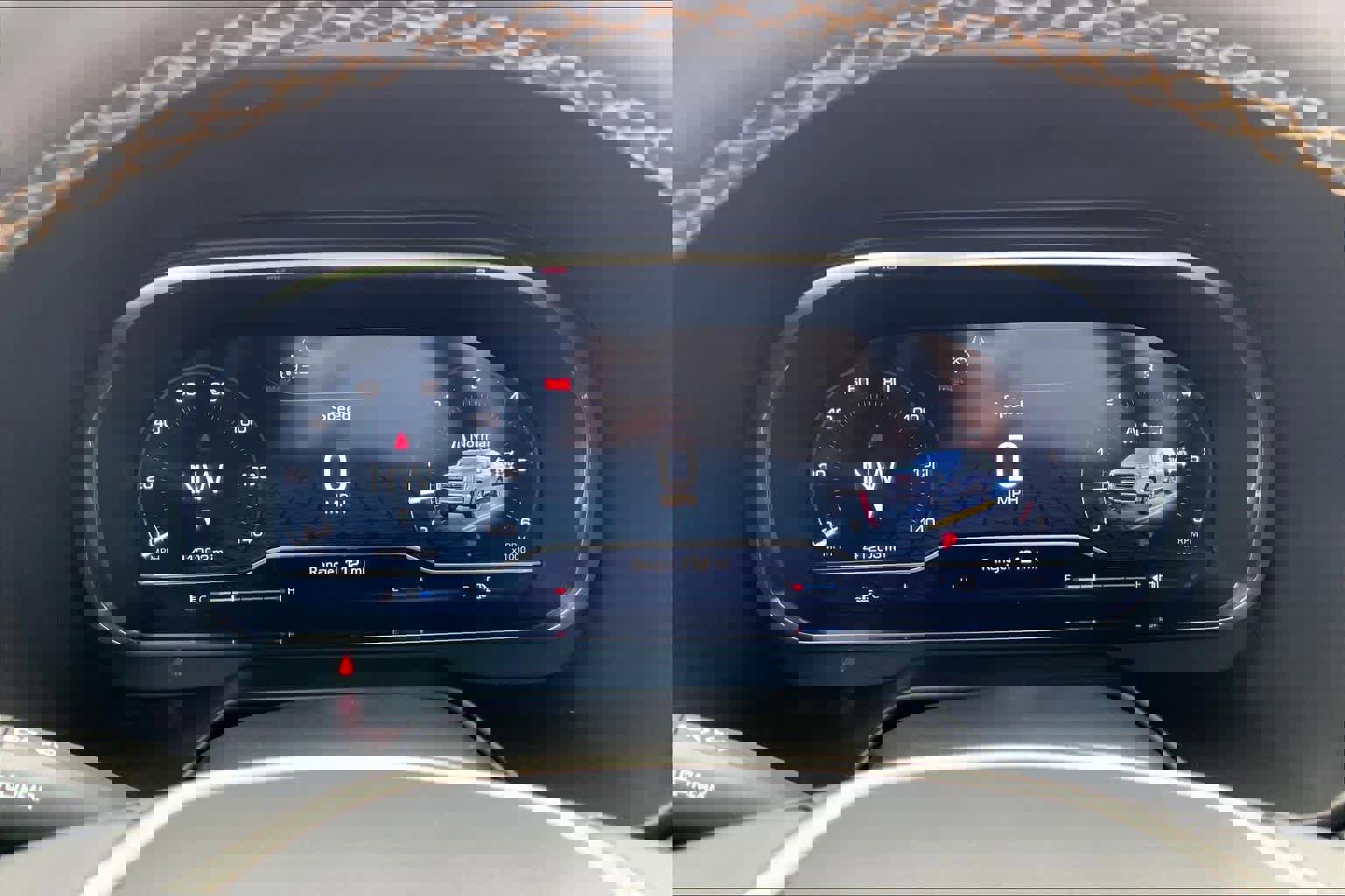 Used 2024 GMC Yukon AT4 w/ Technology Package image 25