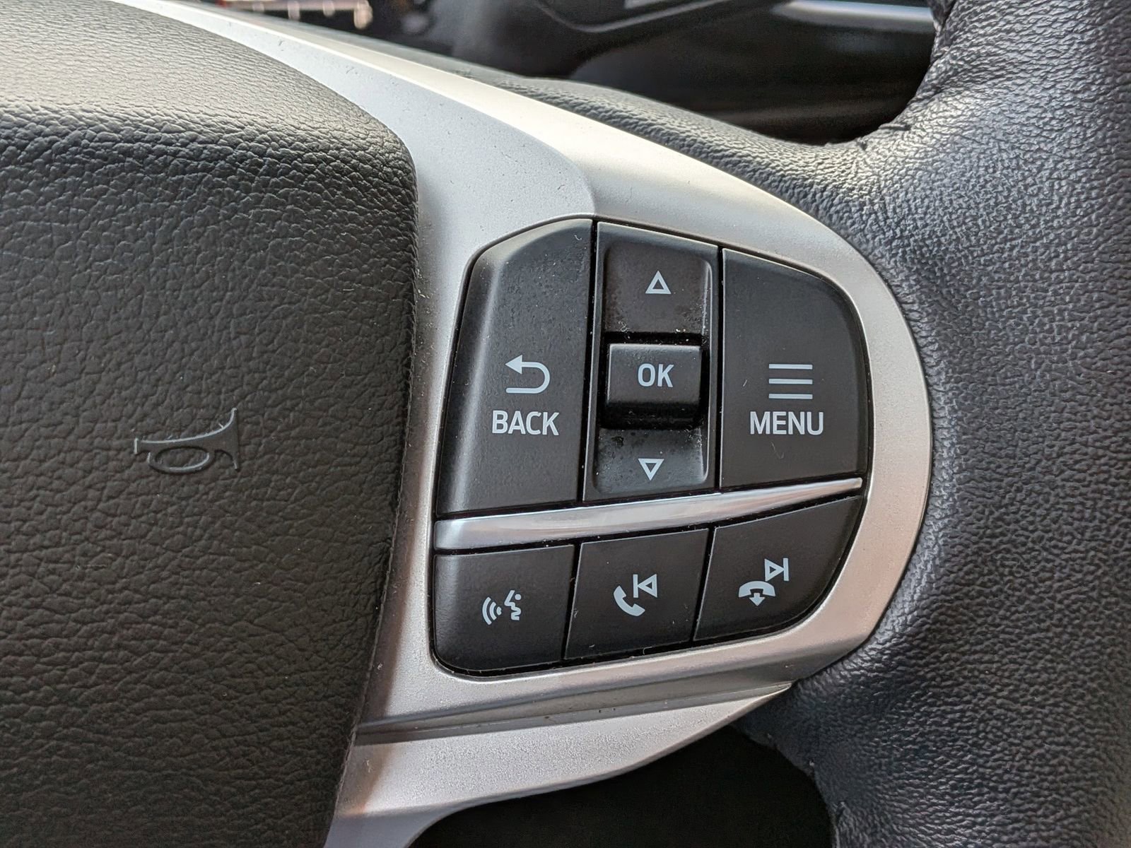 Certified 2023 Ford Explorer Limited w/ Equipment Group 301A image 31