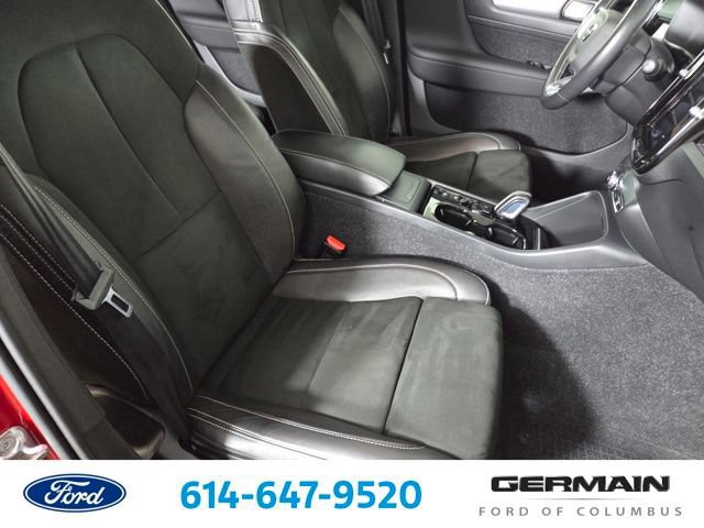 Used 2021 Volvo XC40 T5 R-Design AWD/4WD image 30
