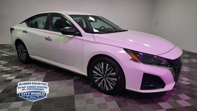 Used 2025 Nissan Altima 2.5 SV FWD image 8