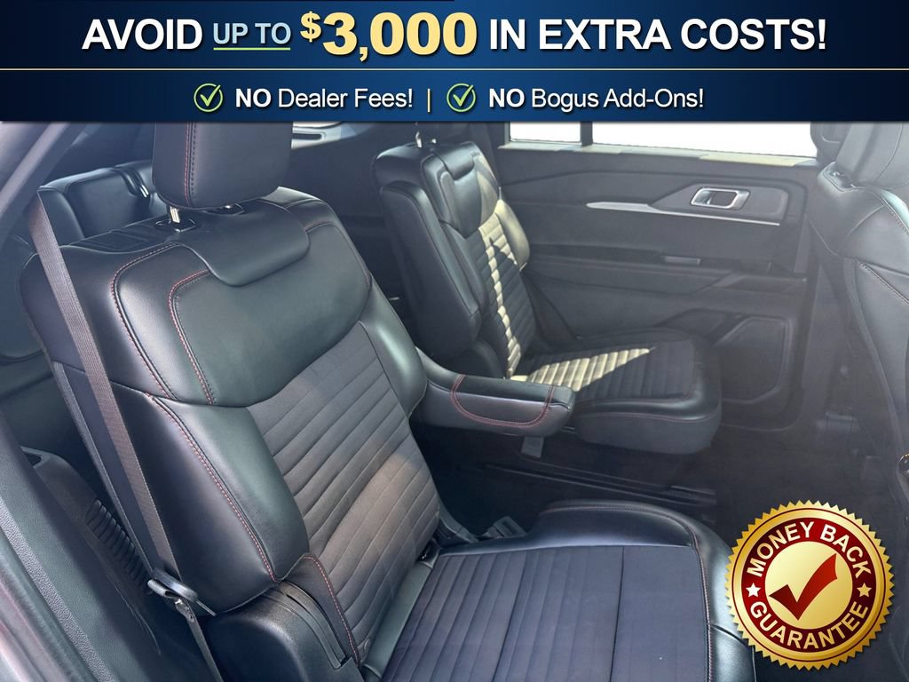 Certified 2025 Ford Explorer ST-Line w/ Premium Package RWD image 23