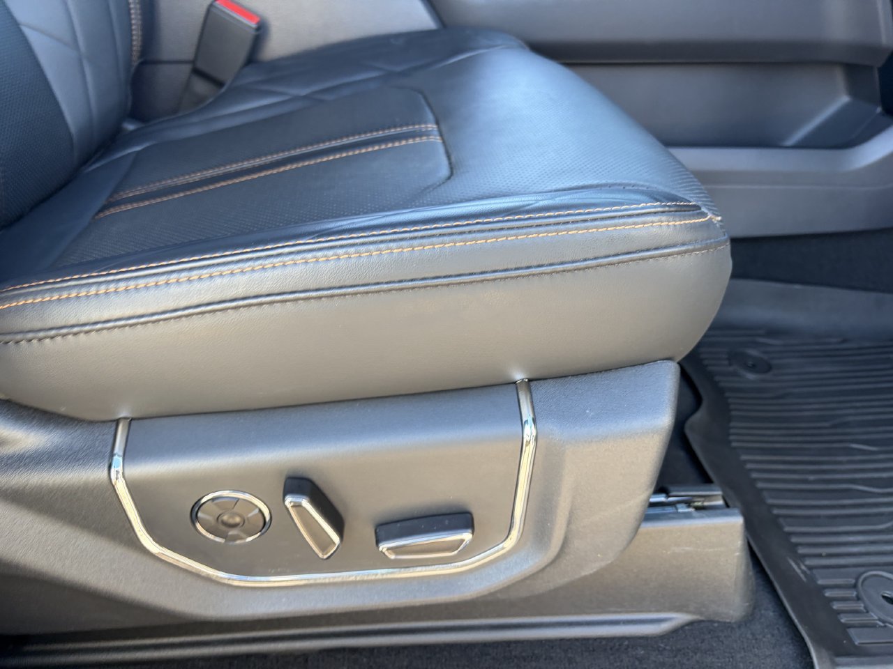 Certified 2024 Ford Expedition Max Platinum AWD/4WD image 14