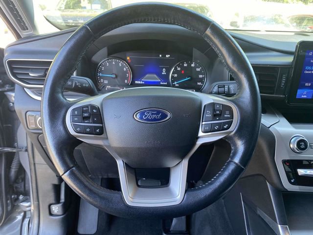 Certified 2022 Ford Explorer XLT w/ Equipment Group 202A AWD/4WD image 23