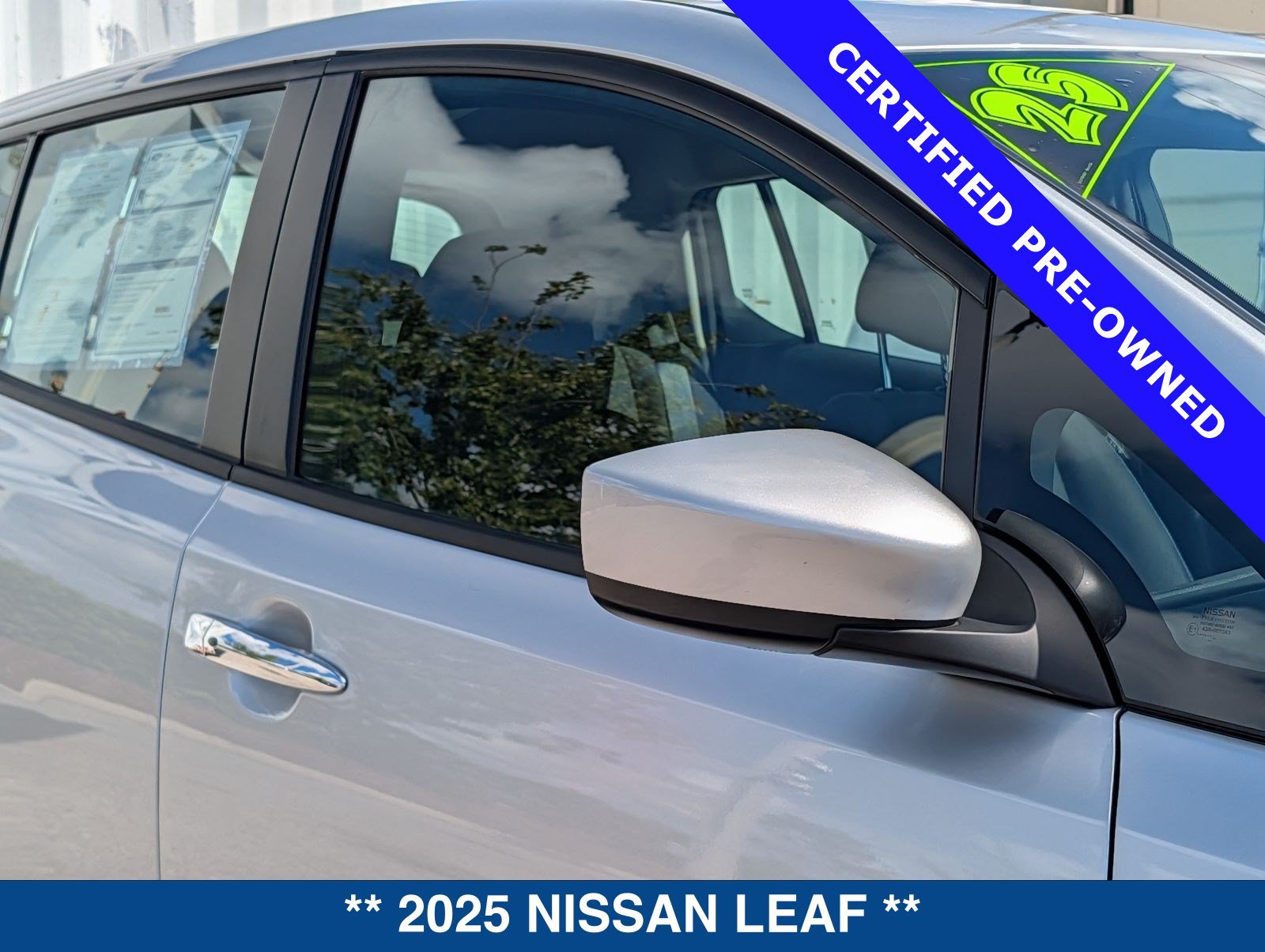 Used 2025 Nissan Leaf S FWD image 11