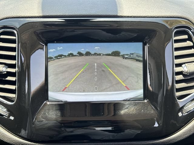 Used 2020 Jeep Compass Latitude FWD image 17