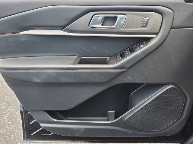 Certified 2025 Ford Explorer ST-Line AWD/4WD image 24