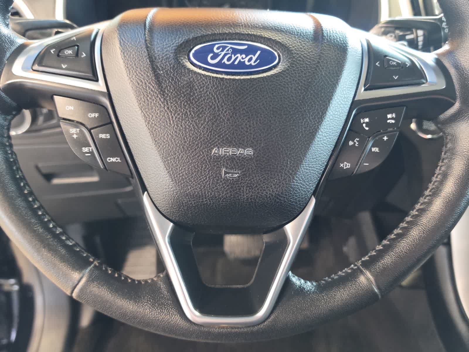 Certified 2017 Ford Edge SEL w/ Equipment Group 201A AWD/4WD image 18
