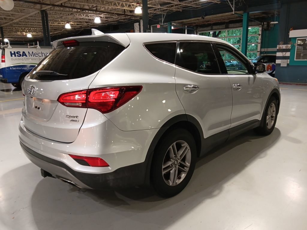 Used 2017 Hyundai Santa Fe Sport AWD/4WD image 10