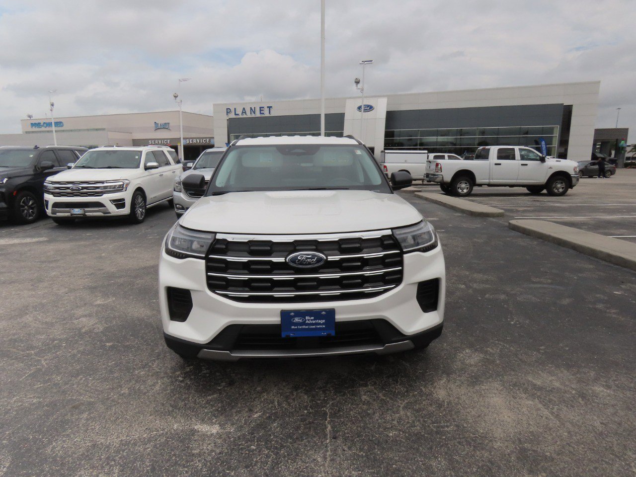 Certified 2025 Ford Explorer Active RWD image 5
