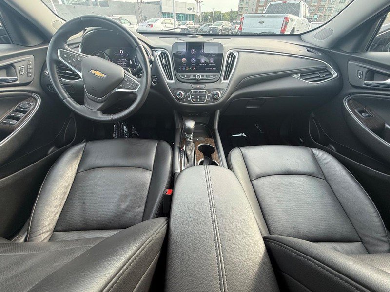 Used 2022 Chevrolet Malibu Premier FWD image 16