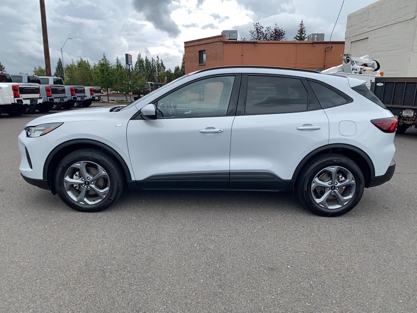Certified 2025 Ford Escape ST-Line Select AWD/4WD image 8