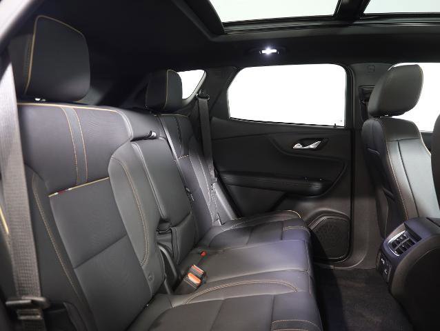 Used 2025 Chevrolet Blazer Premier w/ Driver Confidence II Package image 11