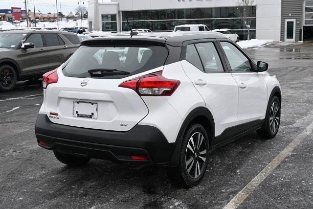 Used 2018 Nissan Kicks SV image 9