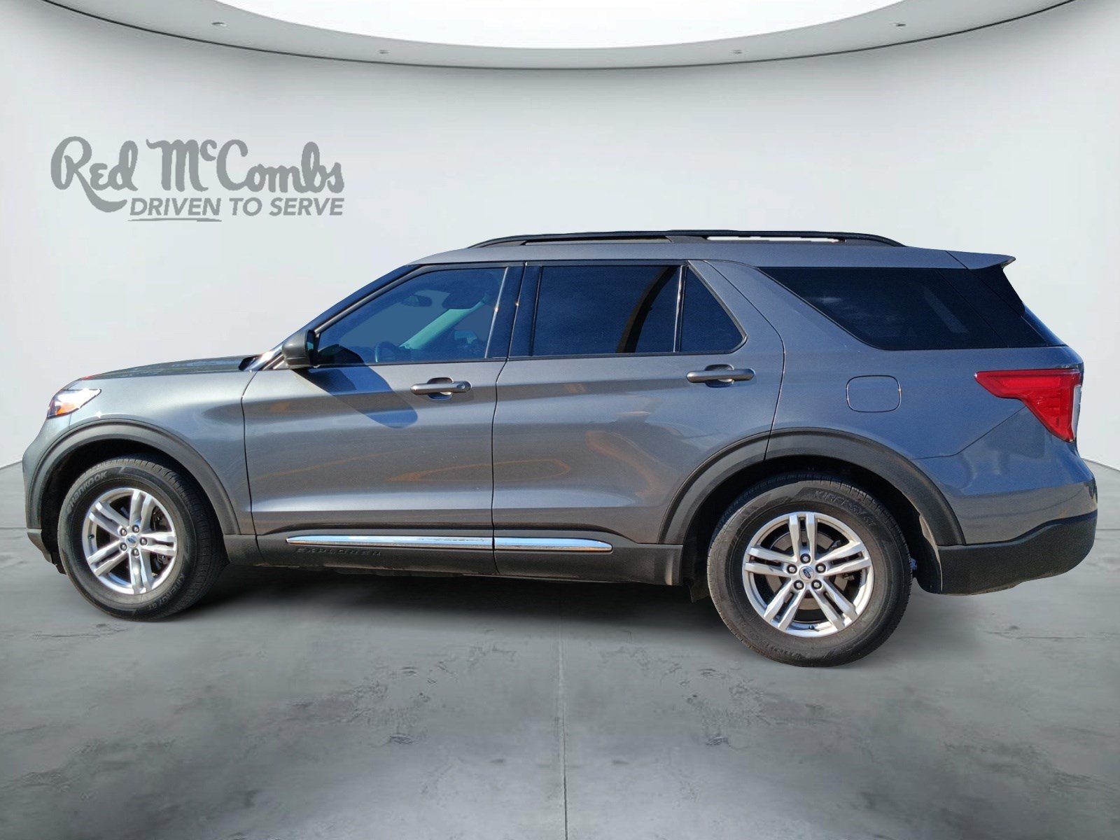 Certified 2023 Ford Explorer XLT RWD image 6