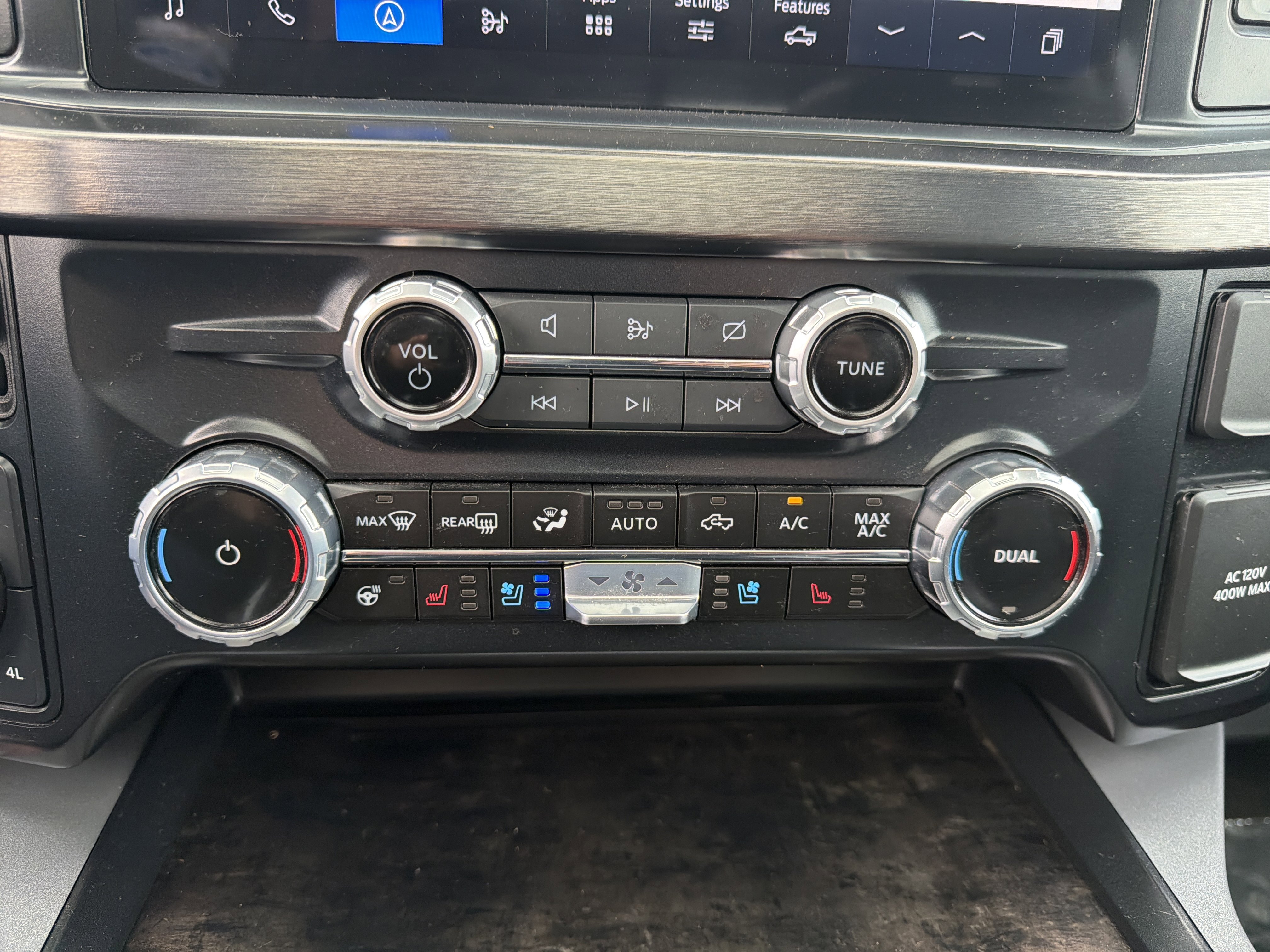 Certified 2024 Ford F250 Lariat AWD/4WD image 28
