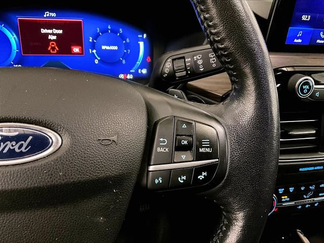 Certified 2020 Ford Escape Titanium AWD/4WD image 18