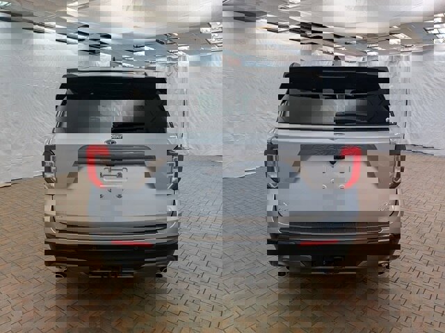 Certified 2021 Ford Explorer XLT w/ Equipment Group 202A image 6