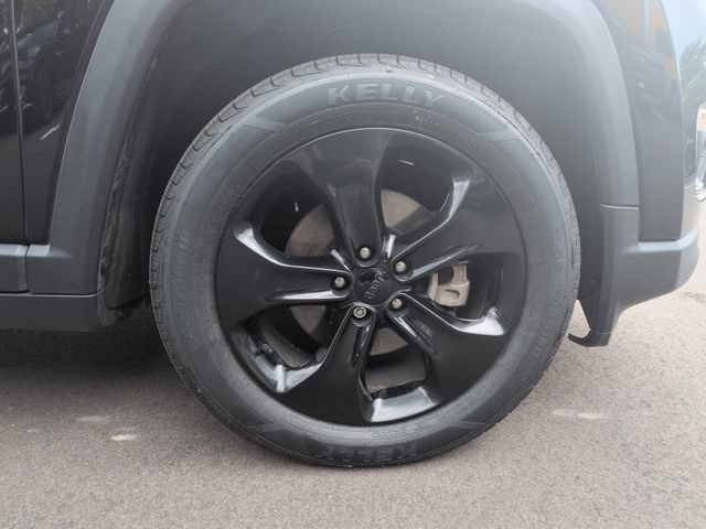 Used 2019 Jeep Compass Latitude FWD image 13