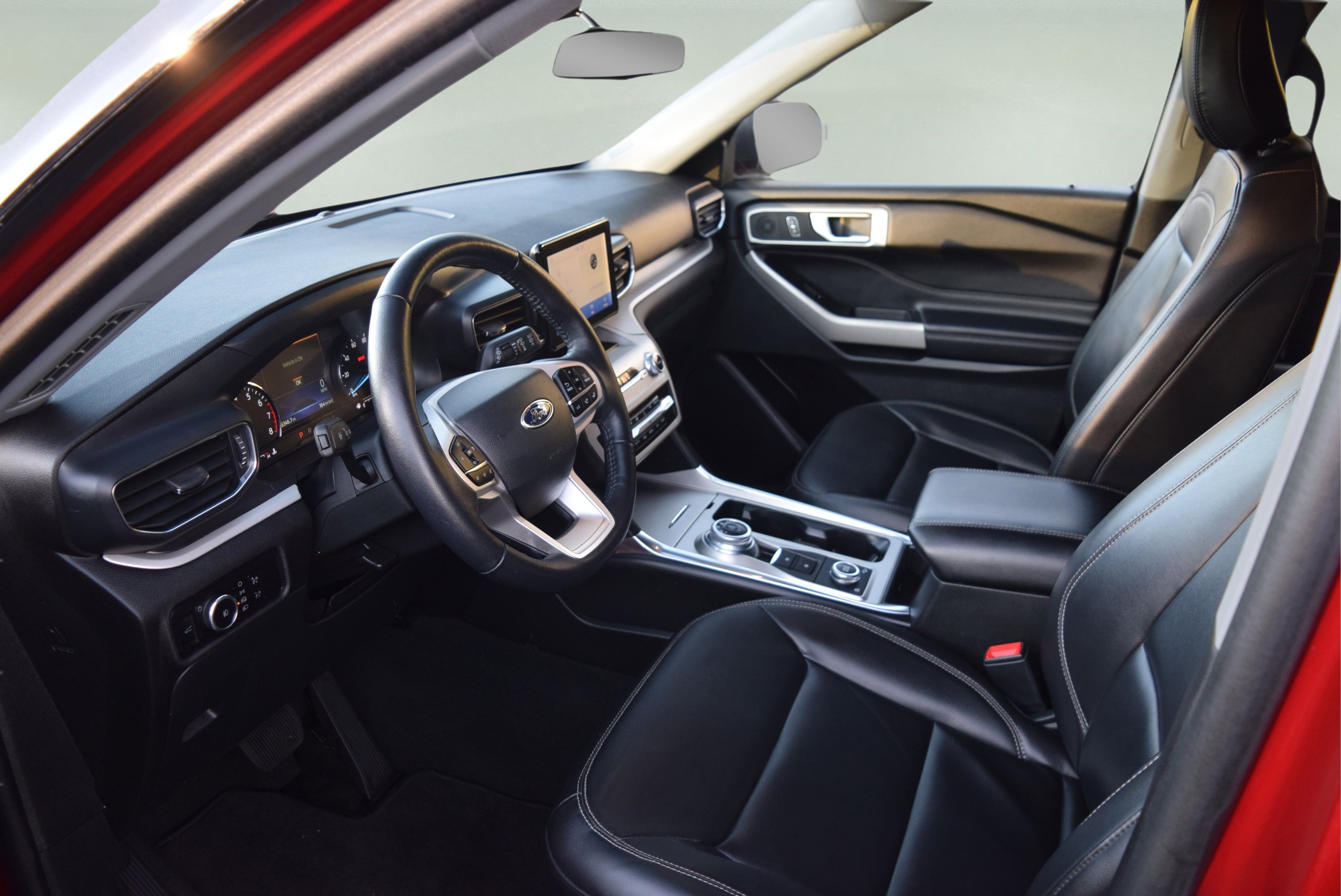 Certified 2023 Ford Explorer XLT w/ Equipment Group 202A image 10