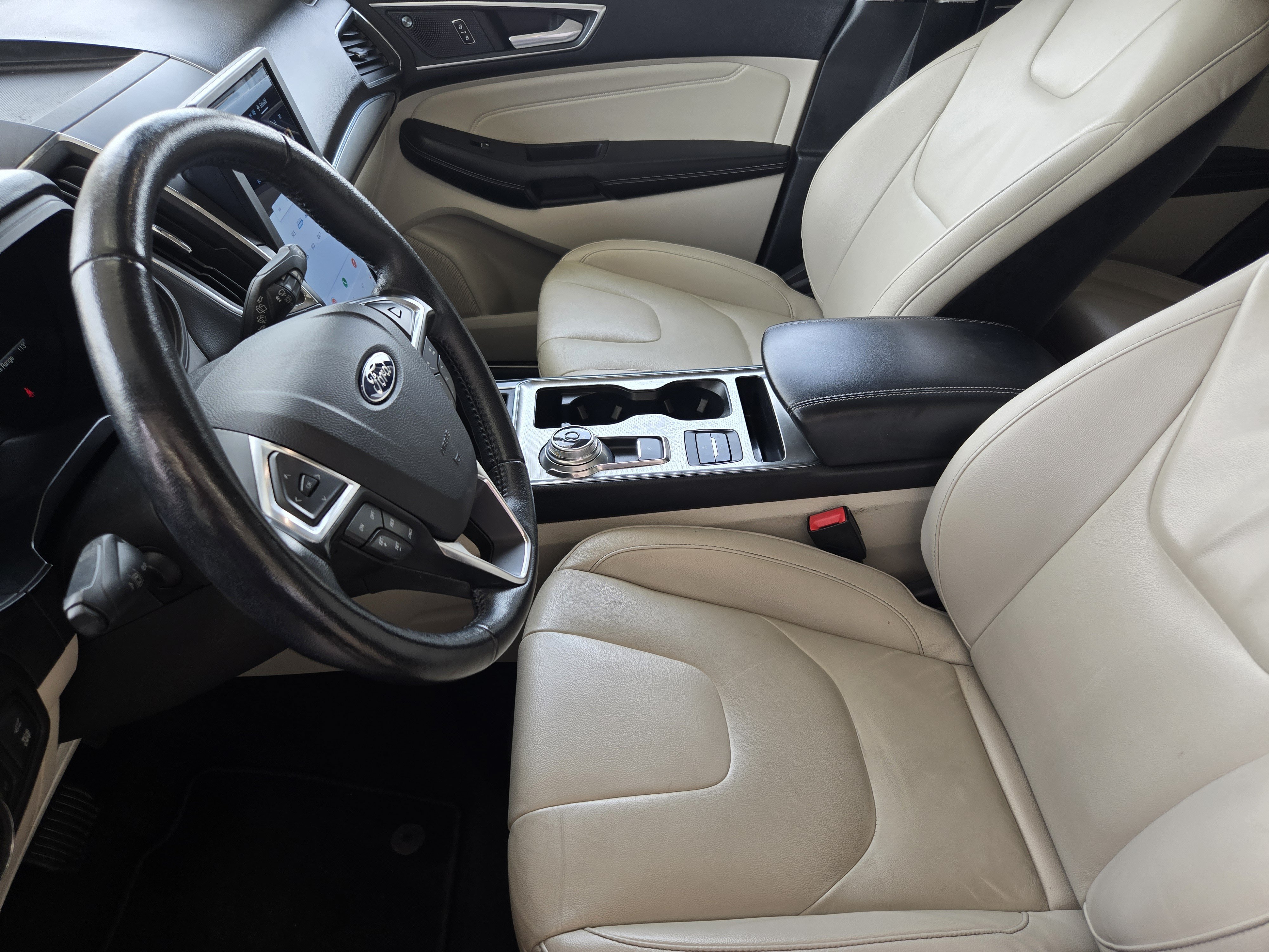 Certified 2022 Ford Edge Titanium AWD/4WD image 9