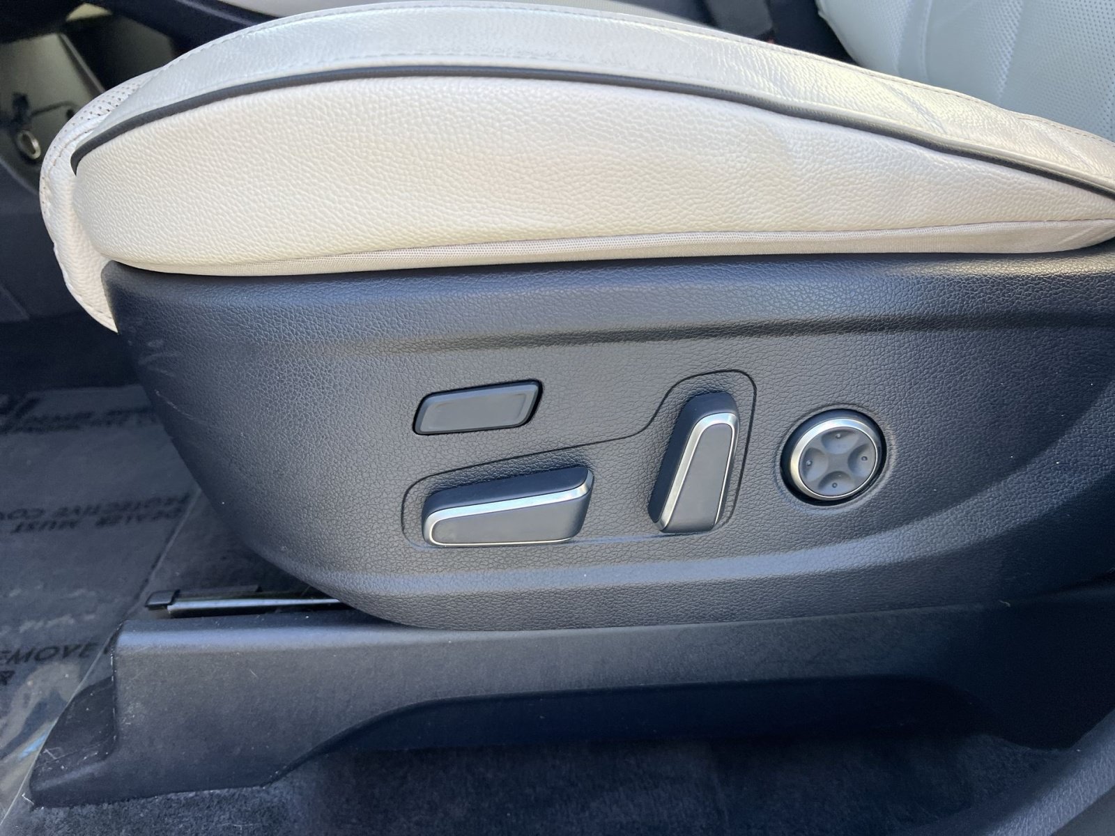 Used 2023 Hyundai Palisade Limited AWD/4WD image 12