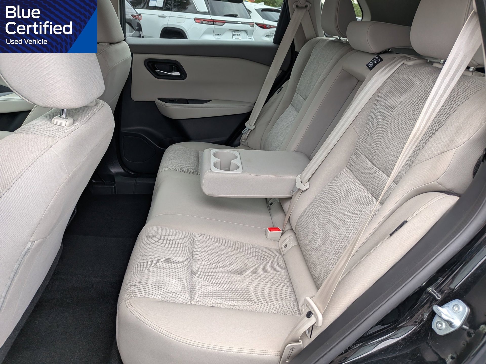 Used 2025 Nissan Rogue SV FWD image 17