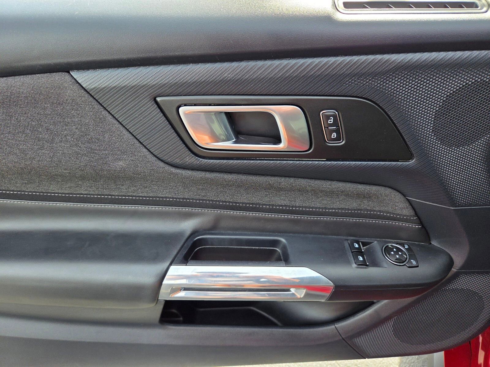 Certified 2024 Ford Mustang Coupe image 17