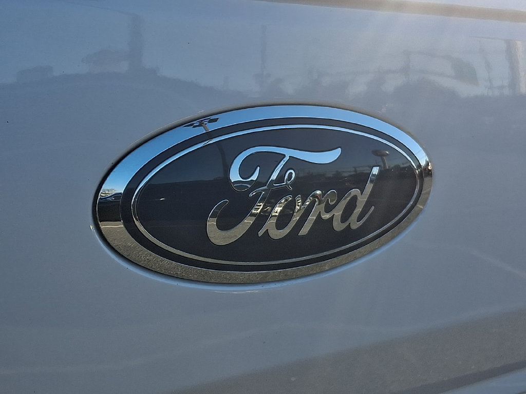 Certified 2018 Ford F150 Lariat w/ FX4 Off-Road Package AWD/4WD image 31