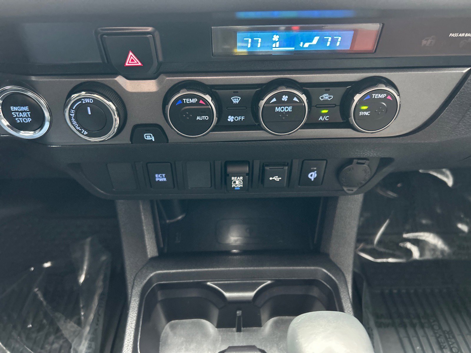 Used 2023 Toyota Tacoma TRD Off-Road image 28