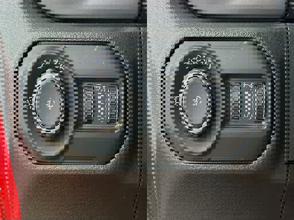 Used 2022 Jeep Wrangler Unlimited Rubicon w/ Steel Bumper Group image 26