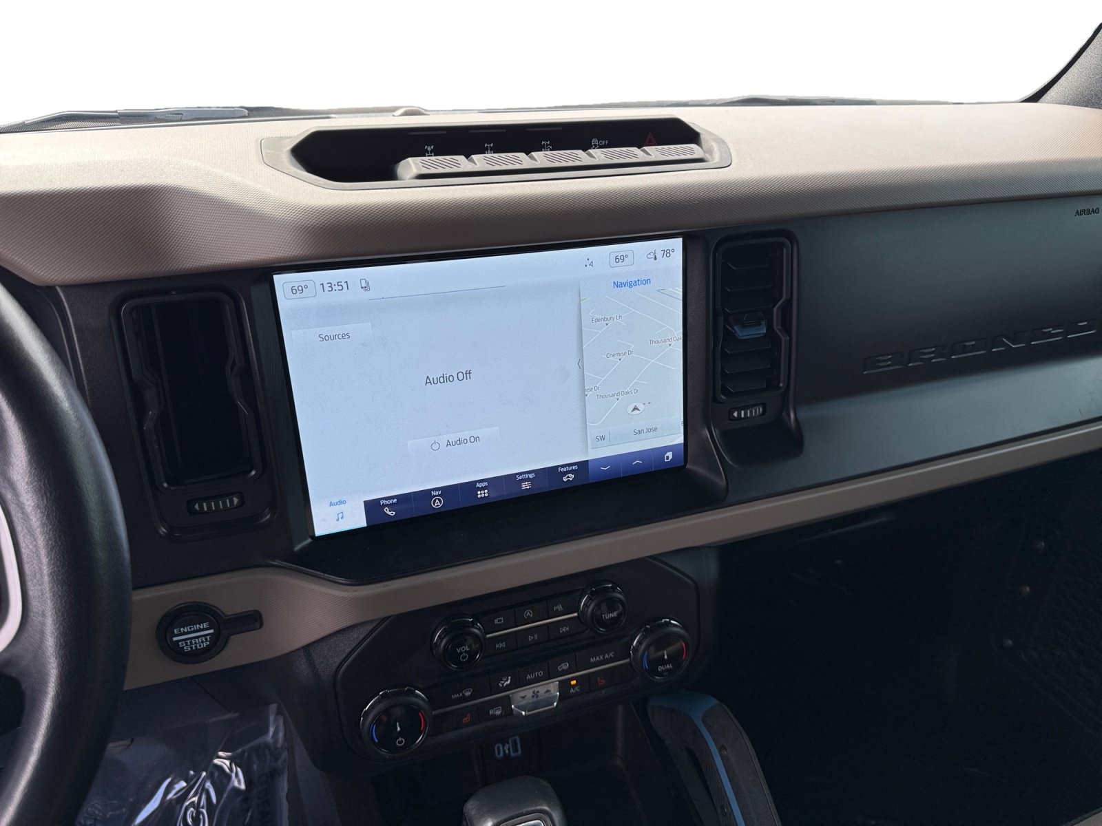 Certified 2022 Ford Bronco Wildtrak AWD/4WD image 12
