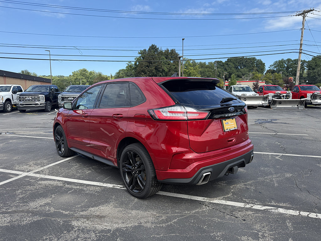 Certified 2024 Ford Edge ST w/ Equipment Group 401A AWD/4WD image 4
