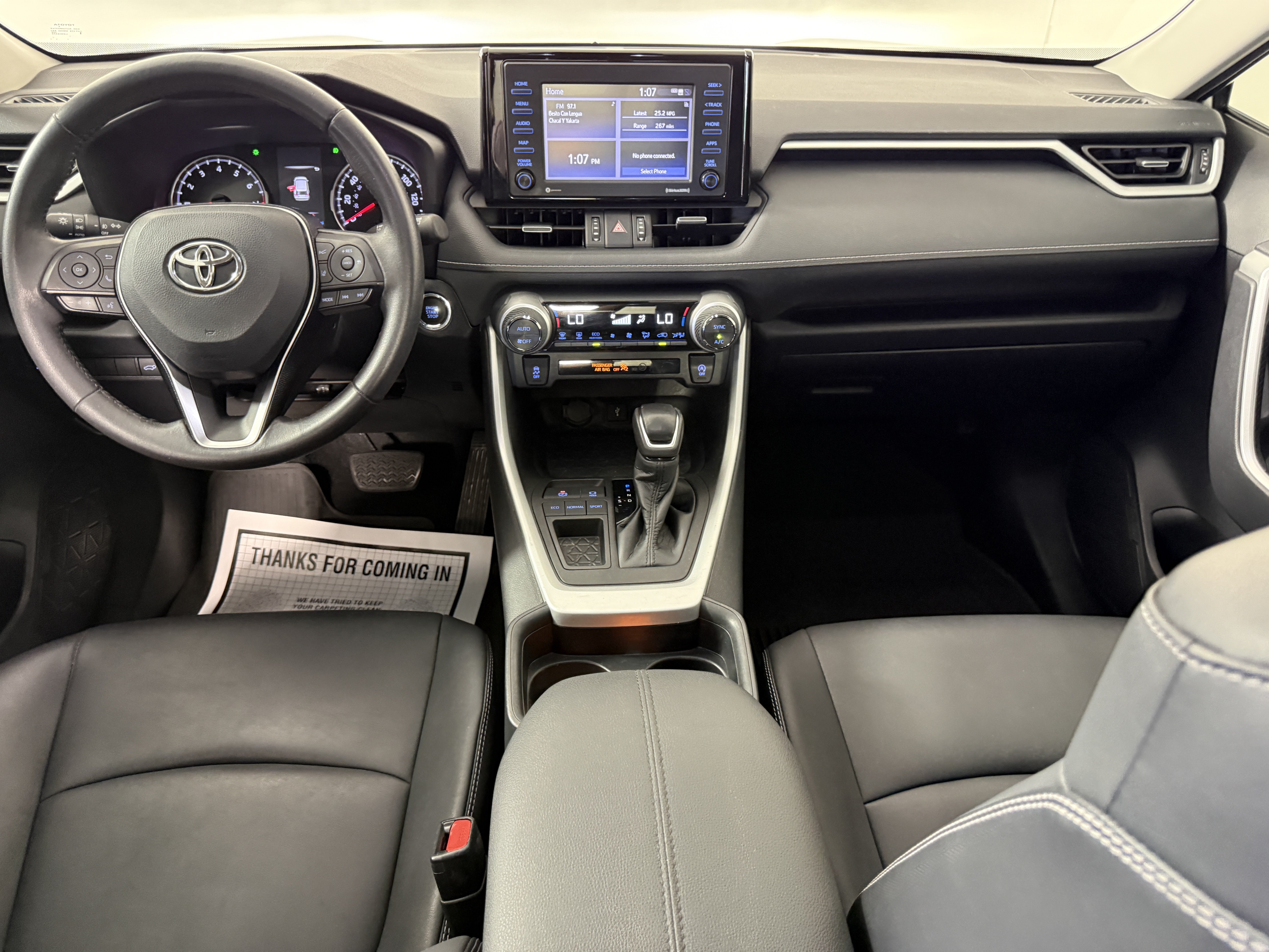 Used 2021 Toyota RAV4 XLE Premium FWD image 9