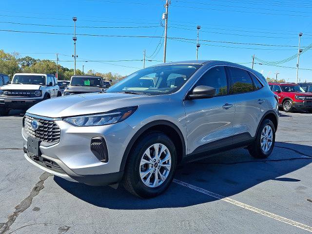 Certified 2023 Ford Escape Active image 3