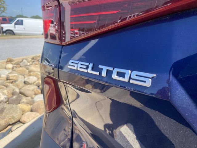 Used 2023 Kia Seltos S FWD image 10
