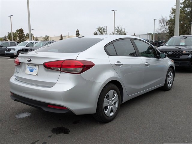 Used 2017 Kia Forte LX image 5