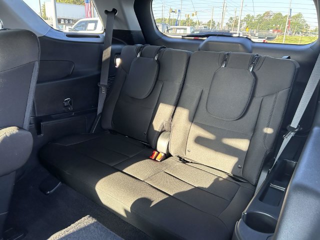 Certified 2023 Ford Explorer XLT RWD image 10