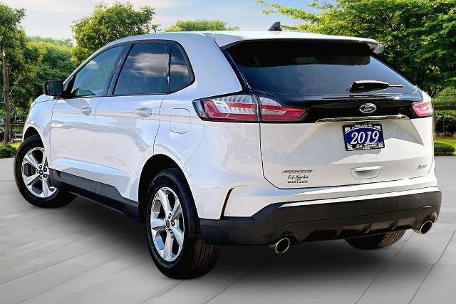 Certified 2019 Ford Edge SE FWD image 2