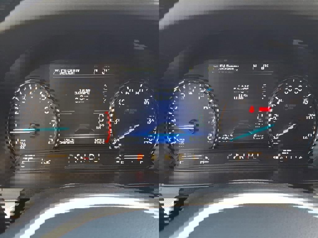 Certified 2022 Ford Explorer XLT w/ Equipment Group 202A image 31