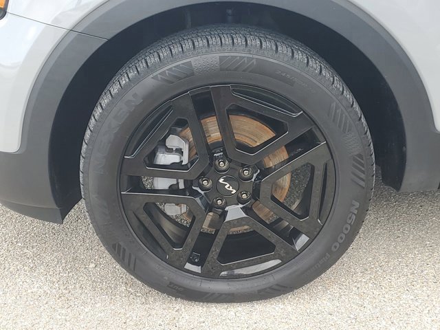 Used 2023 Kia Telluride EX X-Line image 8