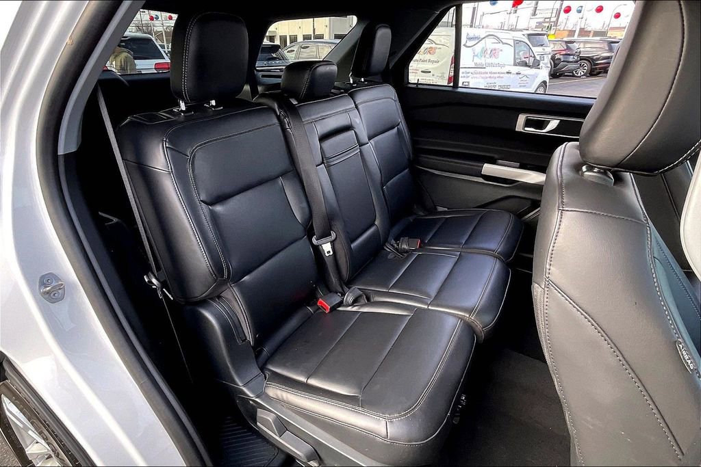Certified 2023 Ford Explorer XLT w/ Equipment Group 202A image 23