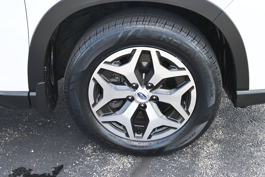 Used 2023 Subaru Forester Premium AWD/4WD image 17