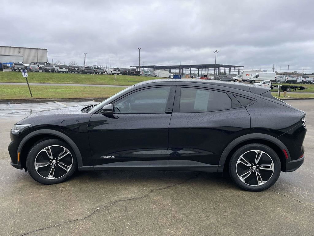 Certified 2021 Ford Mustang Mach-E Select w/ Comfort/Appearance Package image 2