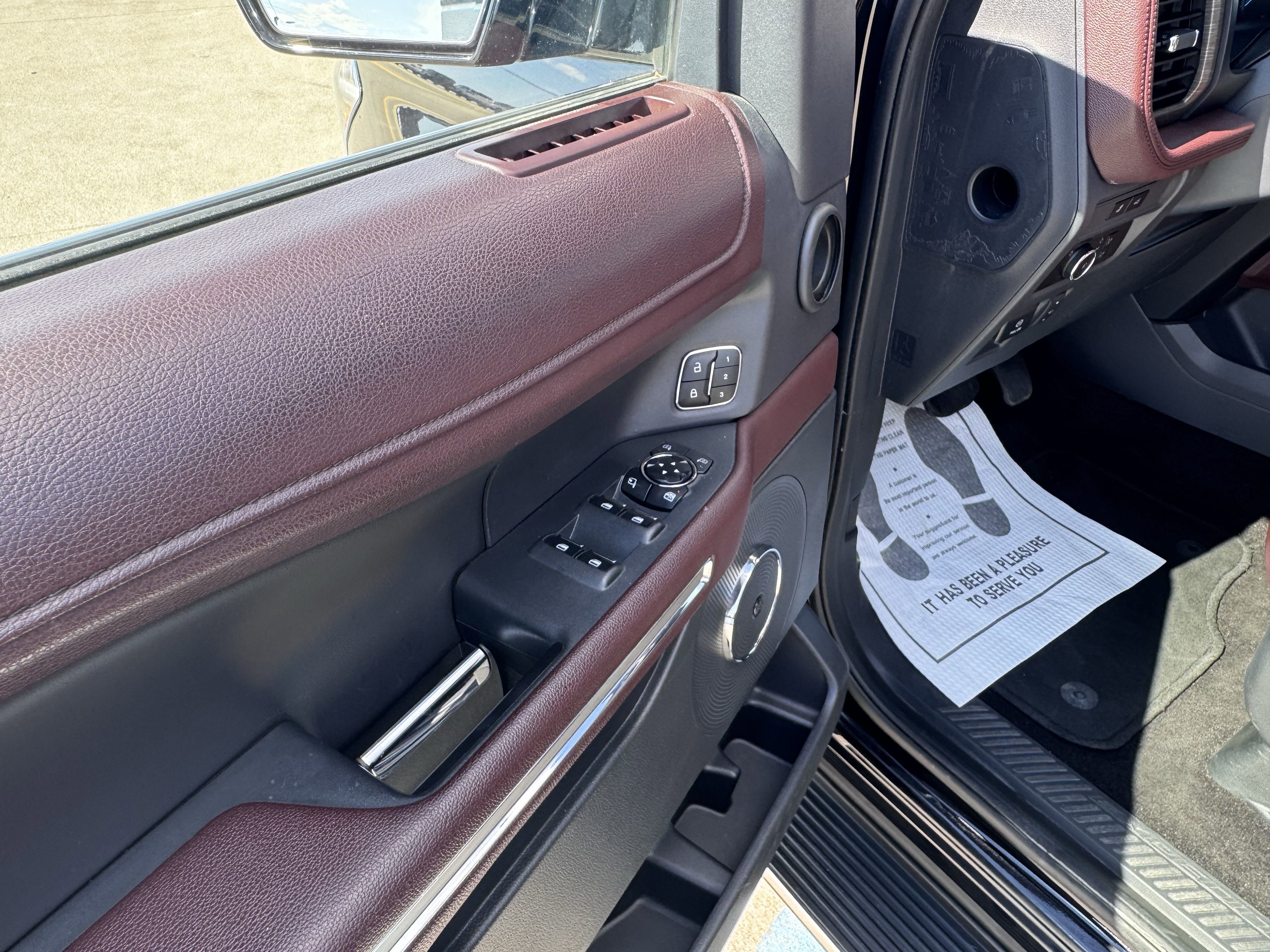 Certified 2023 Ford Expedition Limited image 8