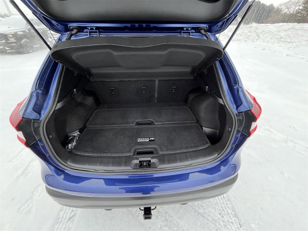 Used 2022 Nissan Rogue Sport SL image 25