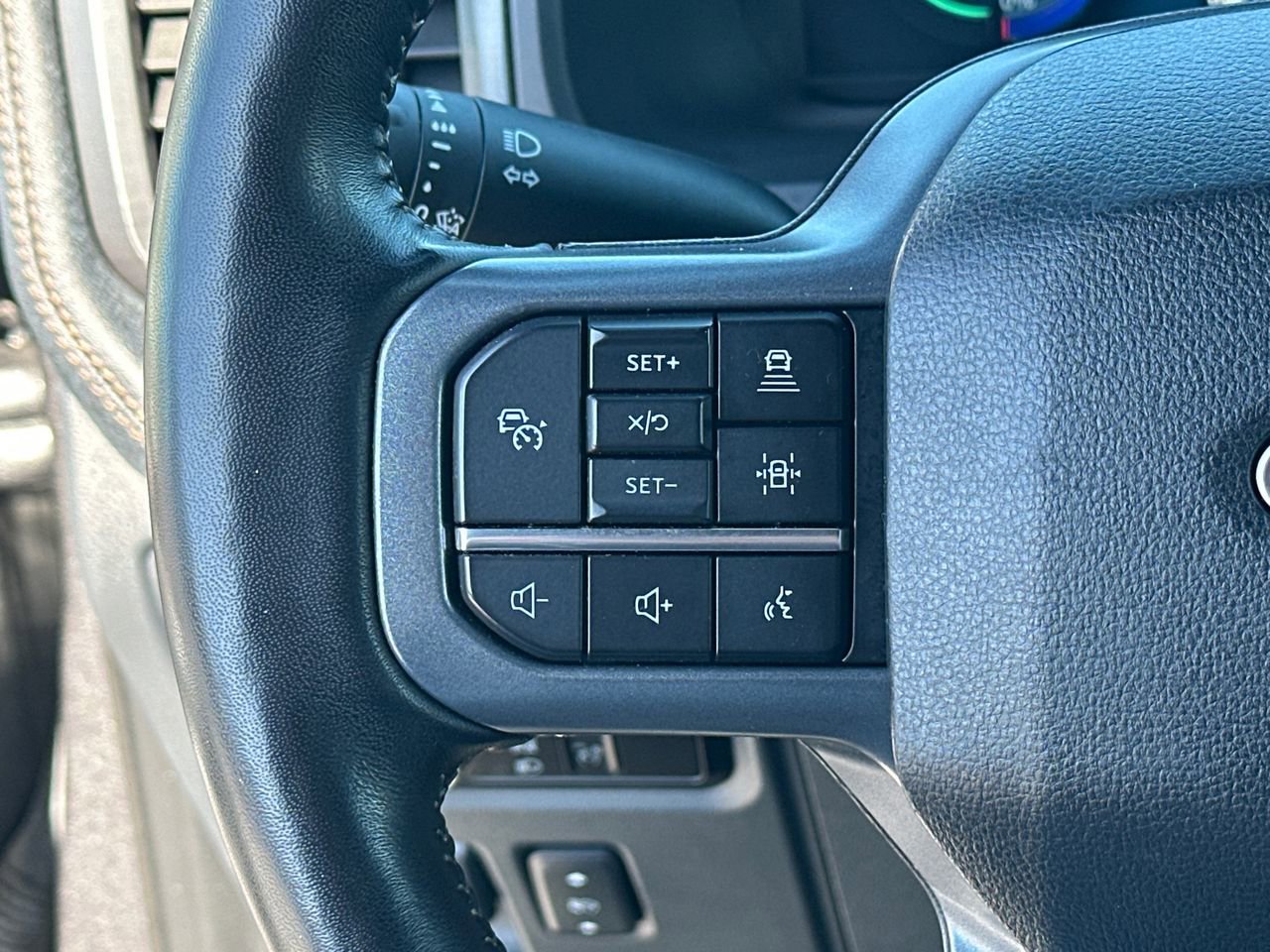 Certified 2023 Ford F150 Lightning Lariat w/ Equipment Group 511A High image 27