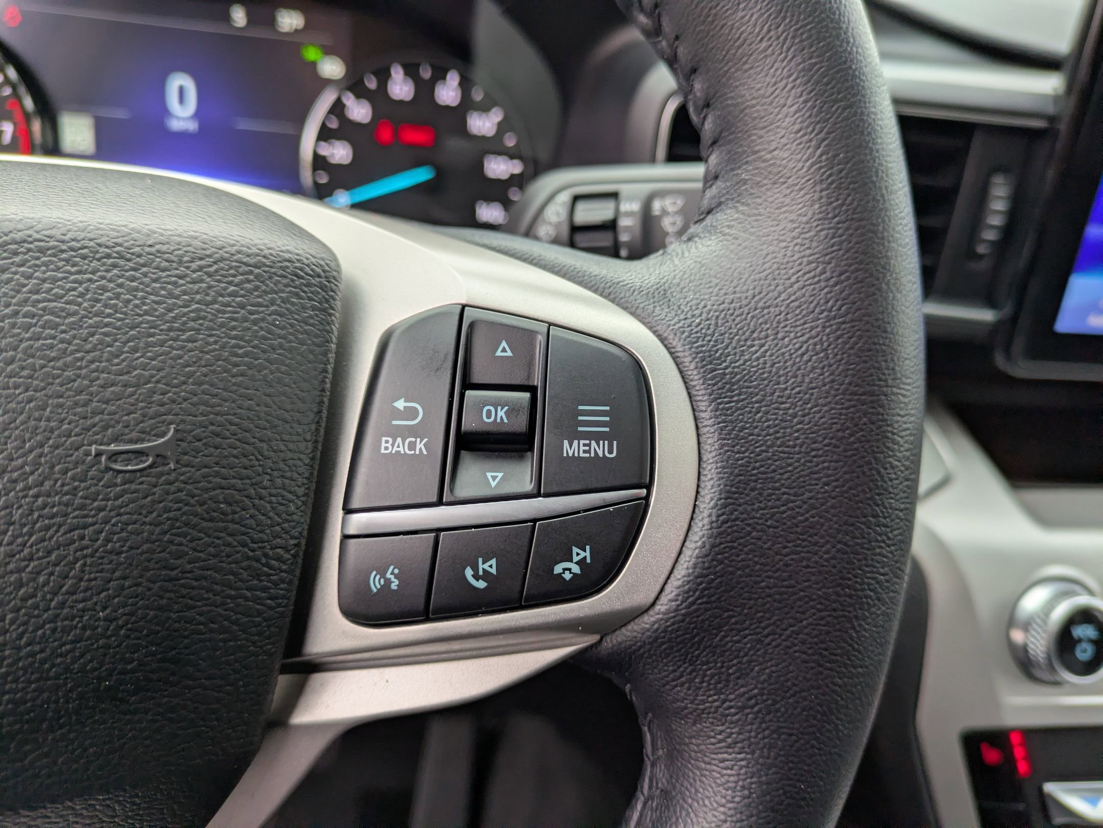 Certified 2022 Ford Explorer XLT w/ Equipment Group 202A image 19