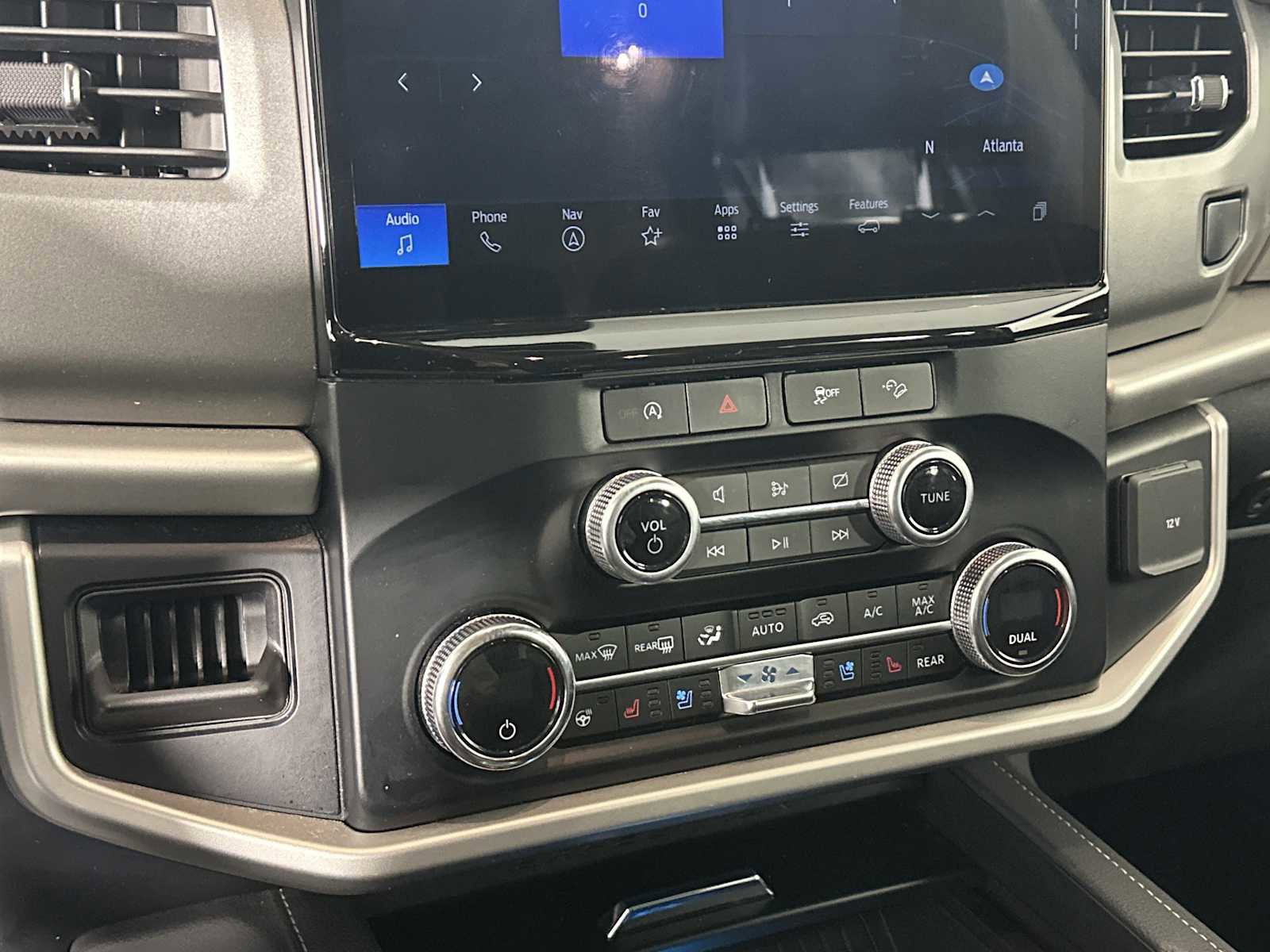 Certified 2024 Ford Expedition Max XLT image 32