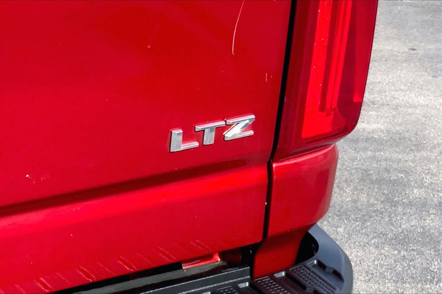Used 2022 Chevrolet Silverado 3500 LTZ w/ LTZ Texas Edition AWD/4WD image 10